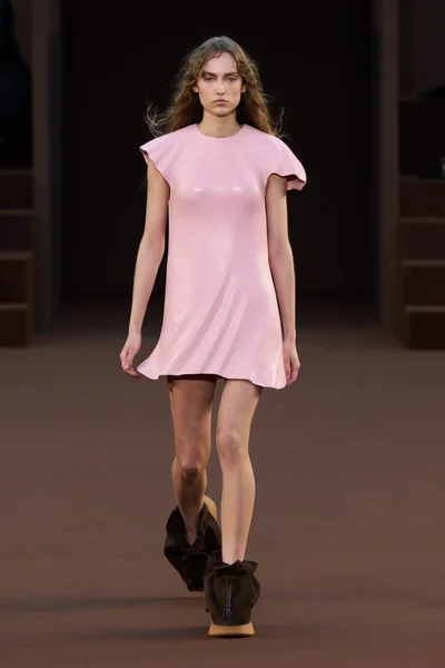 Look 2